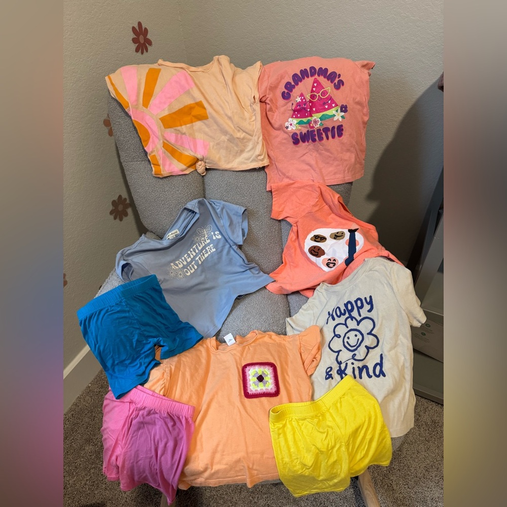 Kids clothes bundle